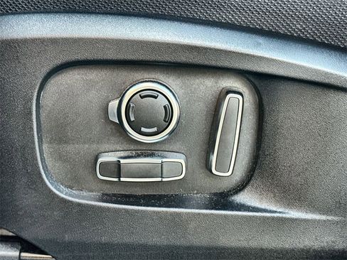 Used 2024 Land Rover Defender 130 X image 21