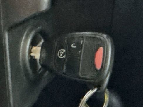 Used 2017 Jeep Wrangler Unlimited Rubicon w/ Connectivity Group AWD/4WD image 18