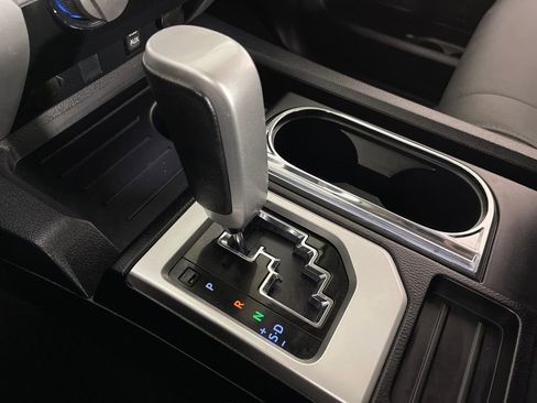 Used 2016 Toyota Tundra SR5 w/ SR5 Upgrade Package image 22