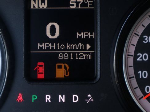 Used 2018 RAM 1500 Express image 22