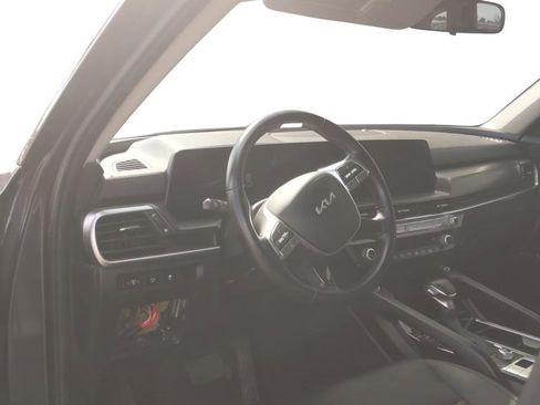Used 2023 Kia Telluride S FWD image 19