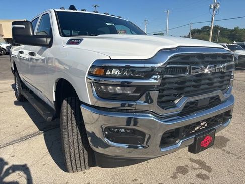 New 2026 RAM 2500 Tradesman AWD/4WD image 10