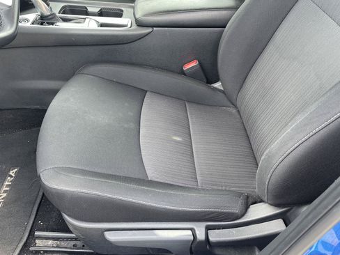 Used 2022 Nissan Sentra SV w/ Trunk Package FWD image 3