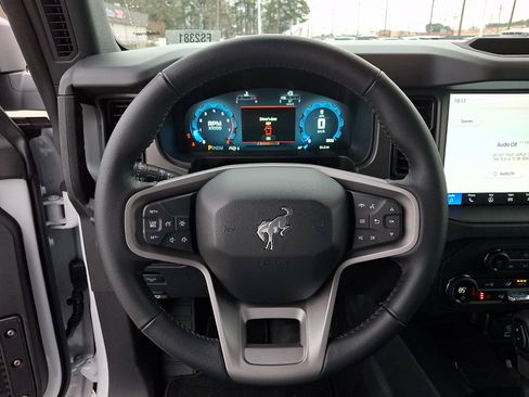 New 2025 Ford Bronco Big Bend image 10