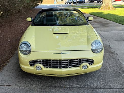 Used 2002 Ford Thunderbird image 19