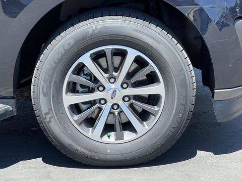 Used 2021 Ford Expedition XLT AWD/4WD image 16