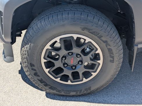 Used 2024 Toyota Tacoma TRD Off-Road w/ TRD Off Road Upgrade Package image 15