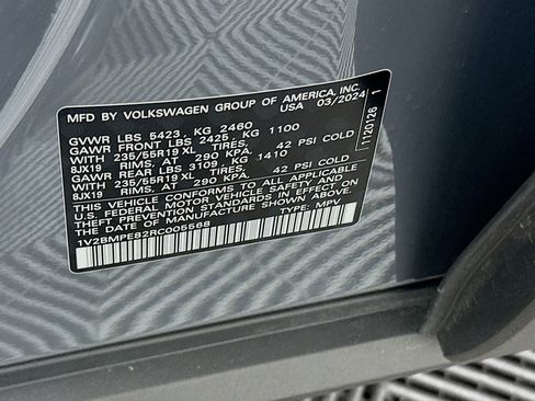 Used 2024 Volkswagen ID.4 2WD image 12