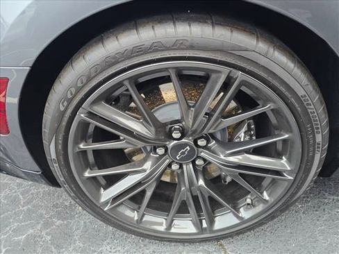 Used 2020 Chevrolet Camaro ZL1 image 15