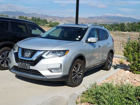 Used 2017 Nissan Rogue SL w/ SL Premium Package AWD/4WD image 1