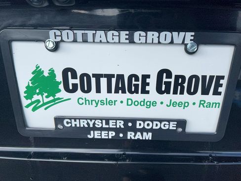 Used 2022 Toyota Highlander Limited image 10