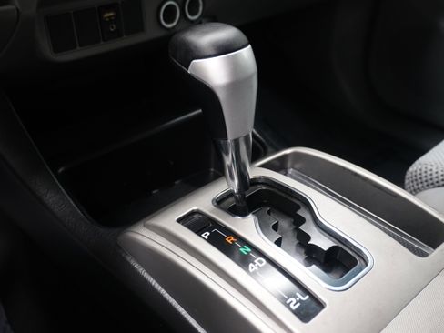 Used 2015 Toyota Tacoma TRD Sport w/ TRD Sport Package image 16