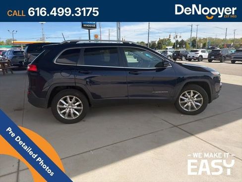Used 2016 Jeep Cherokee Limited AWD/4WD image 6