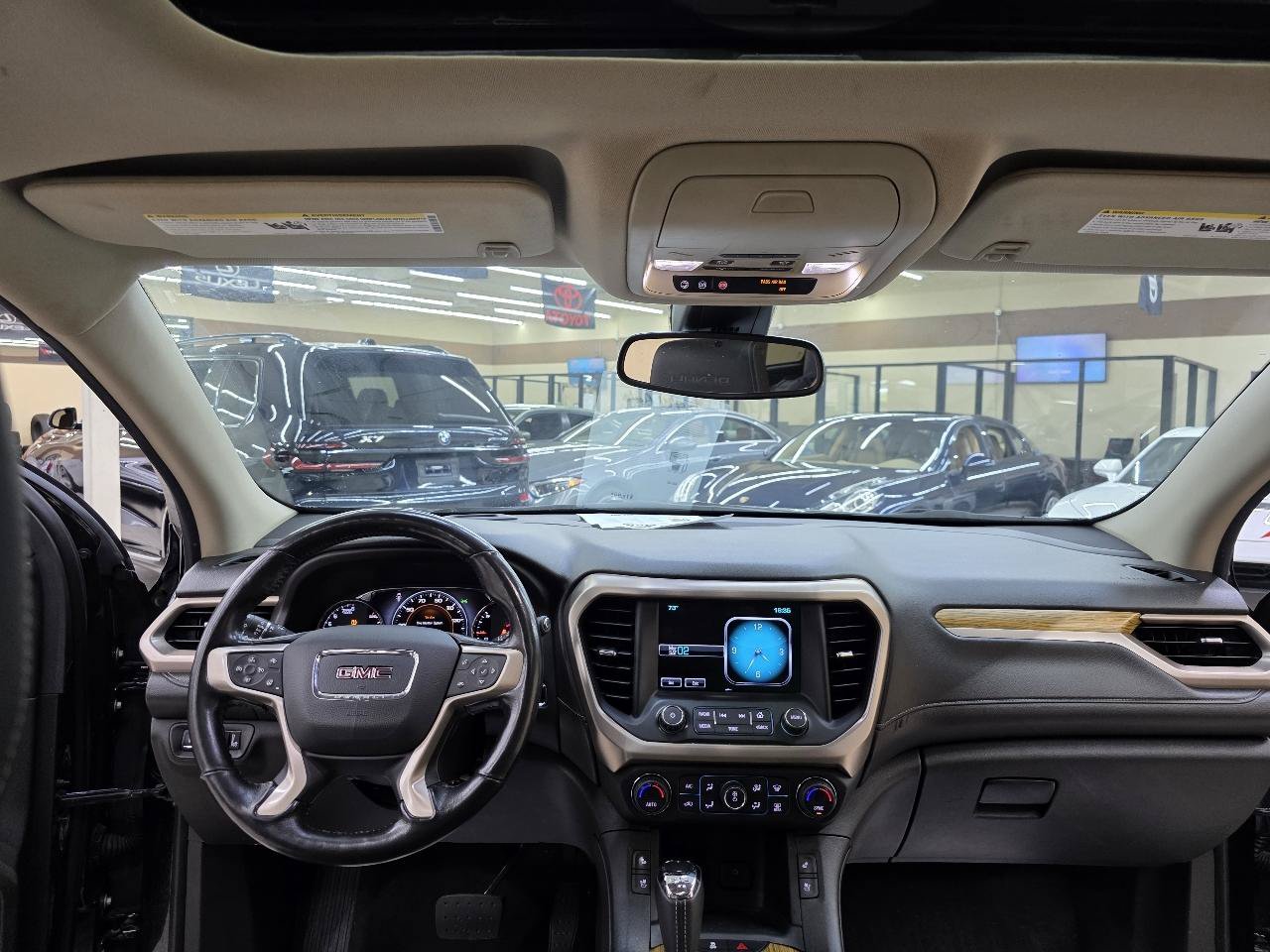 Used 2017 GMC Acadia Denali AWD/4WD image 29