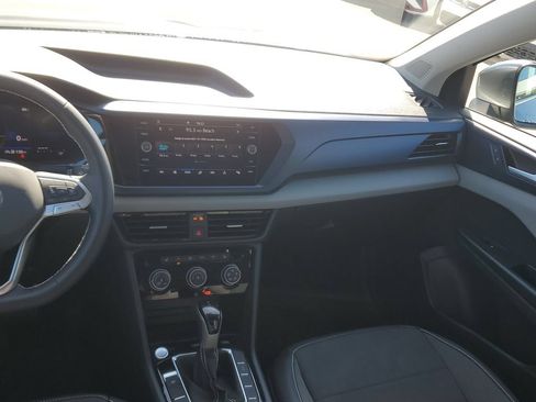 Certified 2023 Volkswagen Taos SE w/ Panoramic Sunroof Package FWD image 20