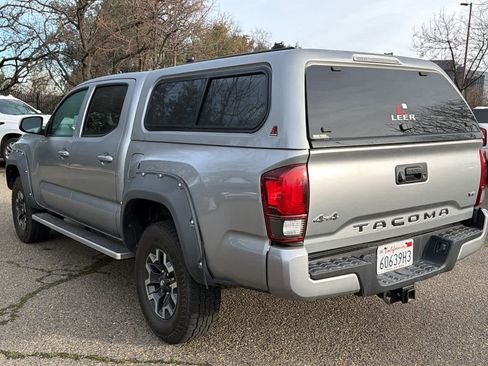 Used 2021 Toyota Tacoma SR image 7