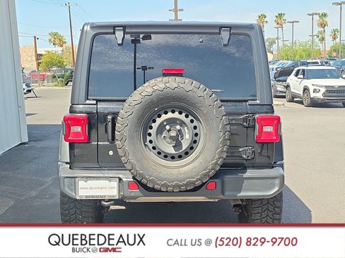 Used 2018 Jeep Wrangler Unlimited Sport S AWD/4WD image 6