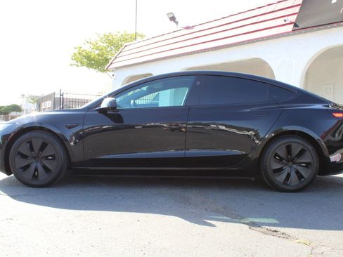 Used 2024 Tesla Model 3 Long Range AWD/4WD image 10
