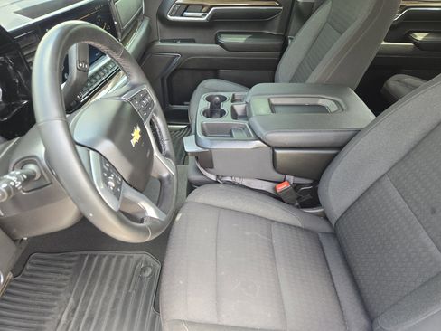 Used 2023 Chevrolet Silverado 1500 LT AWD/4WD image 15