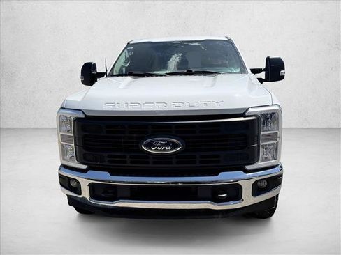 Used 2024 Ford F250 XL w/ XL Off-Road Package AWD/4WD image 2