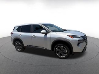 Used 2025 Nissan Rogue SV FWD video 2