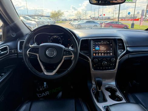 Used 2017 Jeep Grand Cherokee Overland image 28