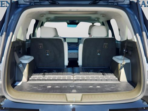 Used 2025 Hyundai Santa Fe Calligraphy image 8