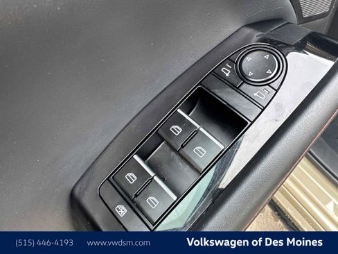 Used 2024 MAZDA MAZDA3 s image 23