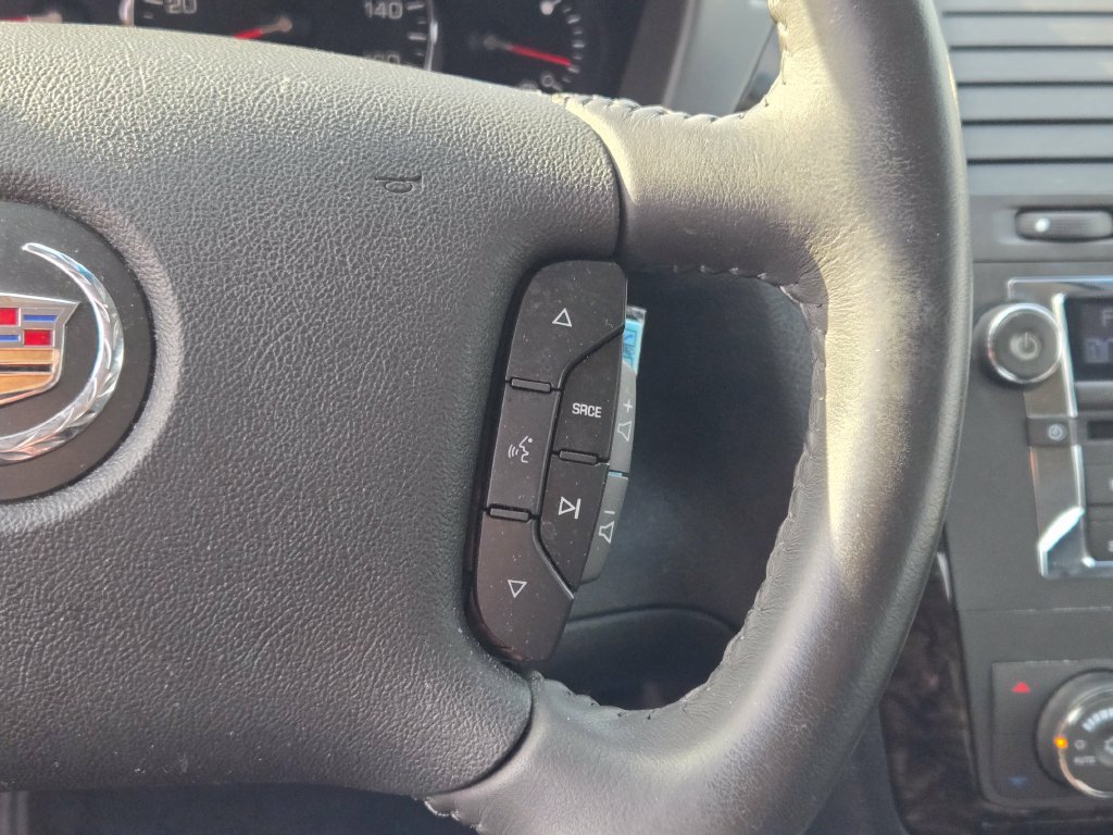 Used 2008 Cadillac DTS FWD image 34