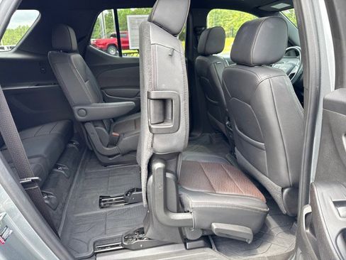 Used 2023 Chevrolet Traverse High Country w/ LPO, Floor Liner Package image 16