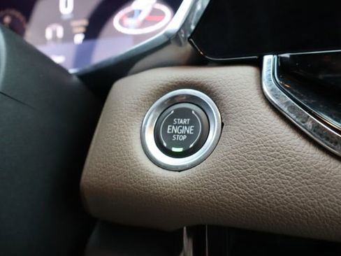 Used 2023 GMC Canyon Denali image 17