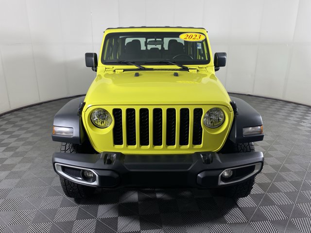 Used 2023 Jeep Gladiator Sport w/ Off Road Group AWD/4WD image 10