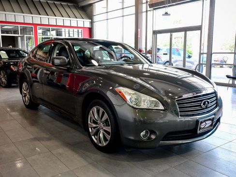 Used 2012 INFINITI M37 x w/ Premium Pkg AWD/4WD image 3