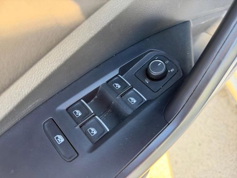 Used 2021 Volkswagen Jetta S image 34