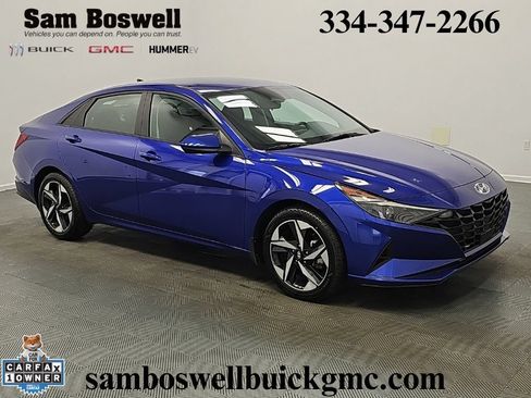 Used 2023 Hyundai Elantra SEL w/ Convenience Package FWD image 2