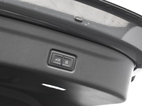 New 2027 Audi SQ6 e-tron Premium Plus AWD/4WD image 22