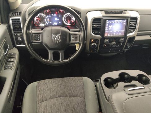 Used 2020 RAM 1500 Classic SLT w/ Luxury Group AWD/4WD image 22