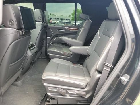 Used 2023 Cadillac Escalade Premium Luxury AWD/4WD image 21