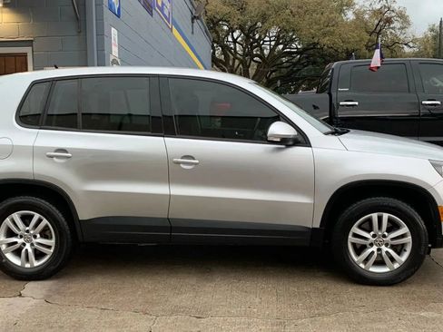 Used 2013 Volkswagen Tiguan S FWD image 8