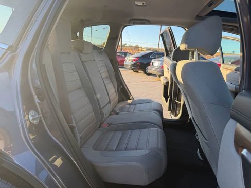 Used 2017 Honda CR-V EX image 17