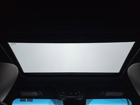 Used 2022 Lexus ES 250 w/ Premium Package image 32