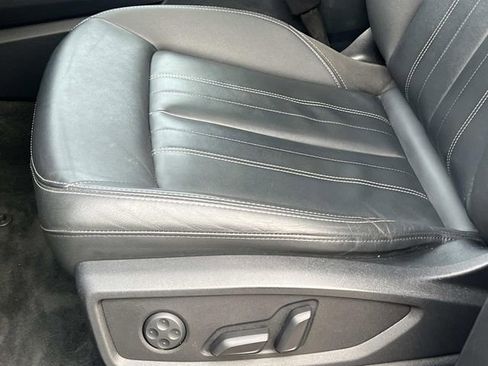 Used 2022 Audi Q5 2.0T Premium image 13