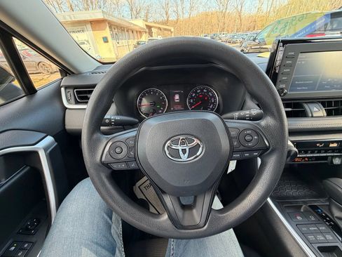 Used 2019 Toyota RAV4 LE w/ All Weather Liner Package image 23