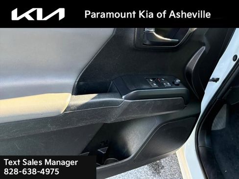 Used 2022 Toyota Tacoma SR image 21