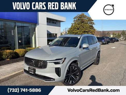 Used 2025 Volvo XC90 B6 Plus image 1