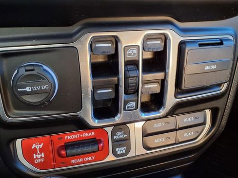 Used 2022 Jeep Wrangler Unlimited Rubicon w/ LED Lighting Group image 23