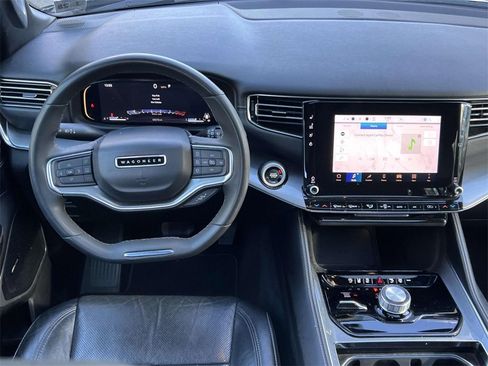 Used 2022 Jeep Wagoneer Series II image 29