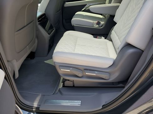 New 2026 Cadillac Escalade IQ Luxury 1 image 20