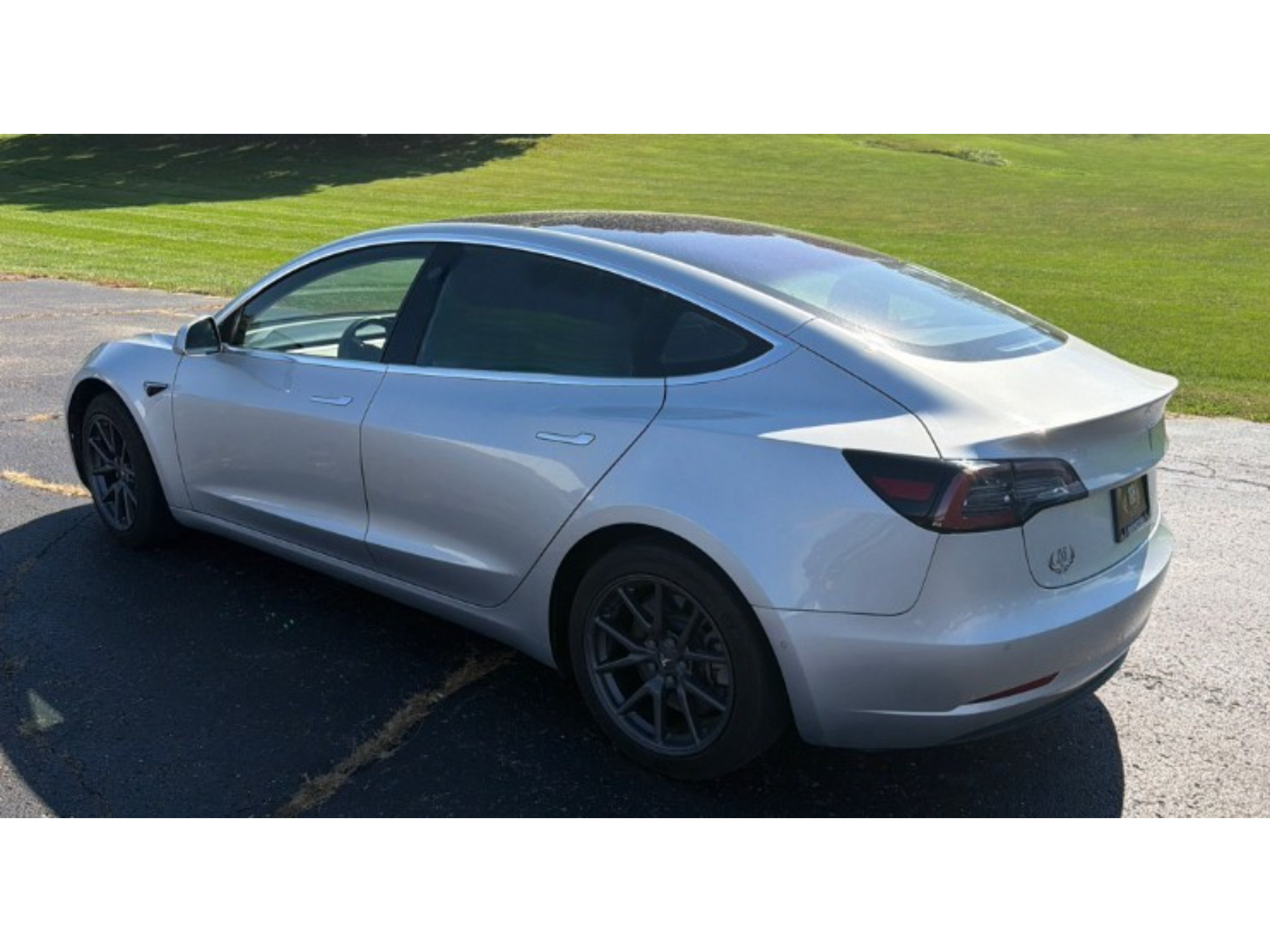Used 2018 Tesla Model 3 Long Range RWD image 2