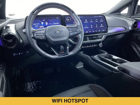 Certified 2024 Chevrolet Equinox EV RS AWD/4WD image 2